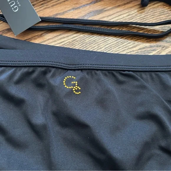 Guess NWT halter bikini white black gold - Picture 10 of 10